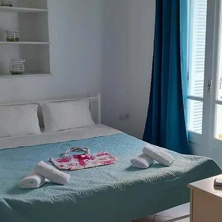 Beautiful House In The Capital Of Parikia (Paros)