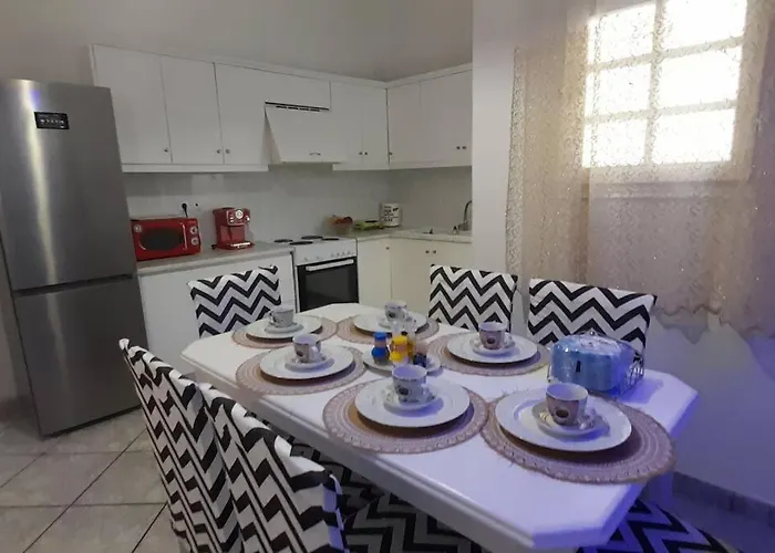 Beautiful House In The Capital Of شقة باروس