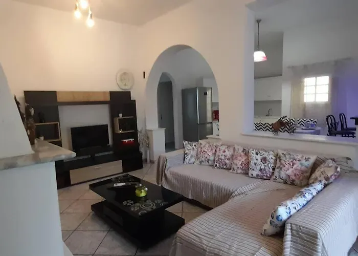 Beautiful House In The Capital Of شقة باروس