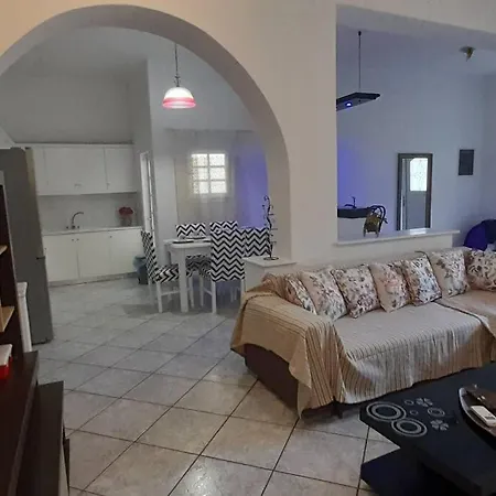 Beautiful House In The Capital Of Διαμέρισμα *