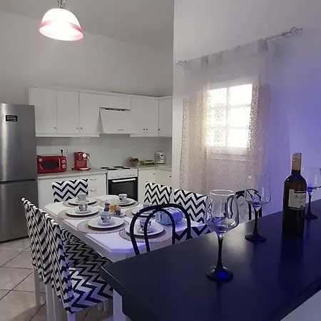 Beautiful House In The Capital Of Apartment Parikia (Paros)