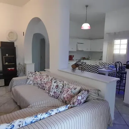 Beautiful House In The Capital Of Apartment Parikia (Paros)