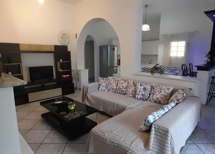 Beautiful House In The Capital Of Apartmán Páros